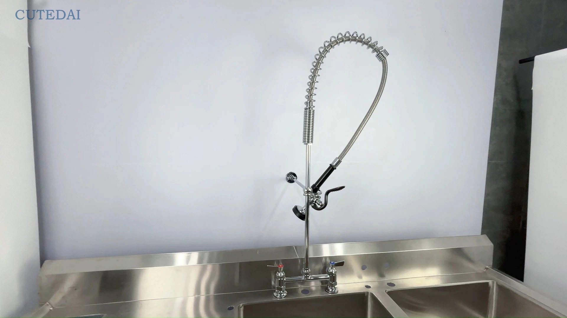 Deck Mounted Adjustable Faucet Brass Commercial Faucet Spray Head Supplier For Stainless Steel Sinks 1